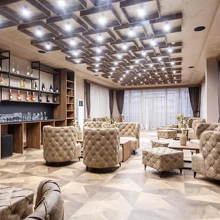 Noma Boutique - Adults Only 5*
